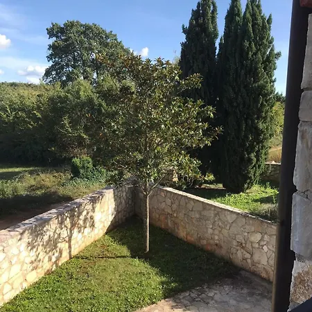 Crogo Avena * Barat (Porec)