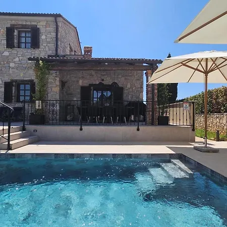 Villa Crogo Avena Barat (Porec)