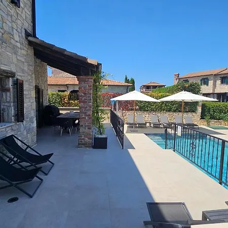 Villa Crogo Avena