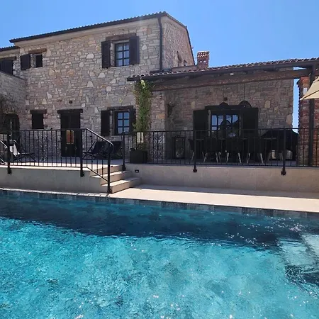 Villa Crogo Avena