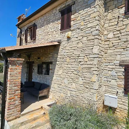 Crogo Avena Barat (Porec)