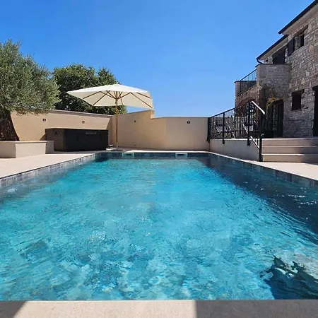 Villa Crogo Avena