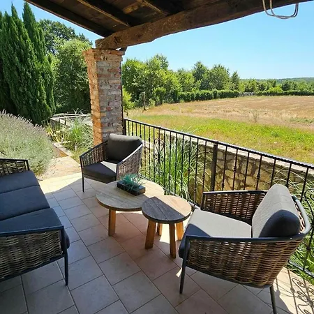 Crogo Avena Villa Barat (Porec)