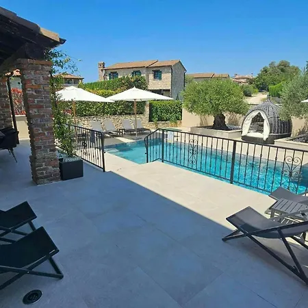Villa Crogo Avena Barat (Porec)